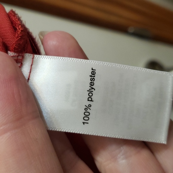 Maurices XL like new red blouse - Picture 4 of 7